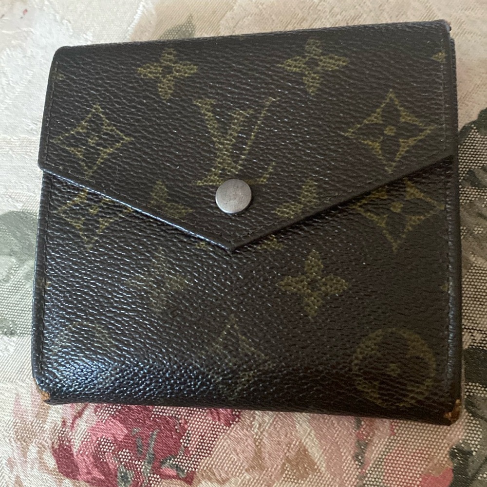 Authentic Vintage Louis Vitton Bifold Wallet